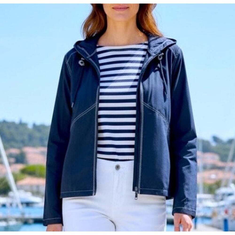 GH Bass Windbreaker Rain Jacket Women’s Size XL Navy‎ Cotton Nylon Relaxed Fit